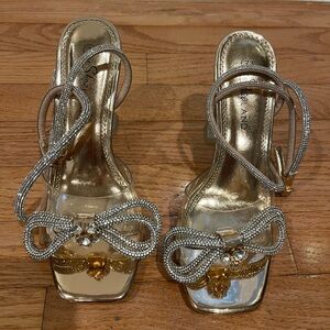 Womens Elegant
Designer Party Shoes Size 7